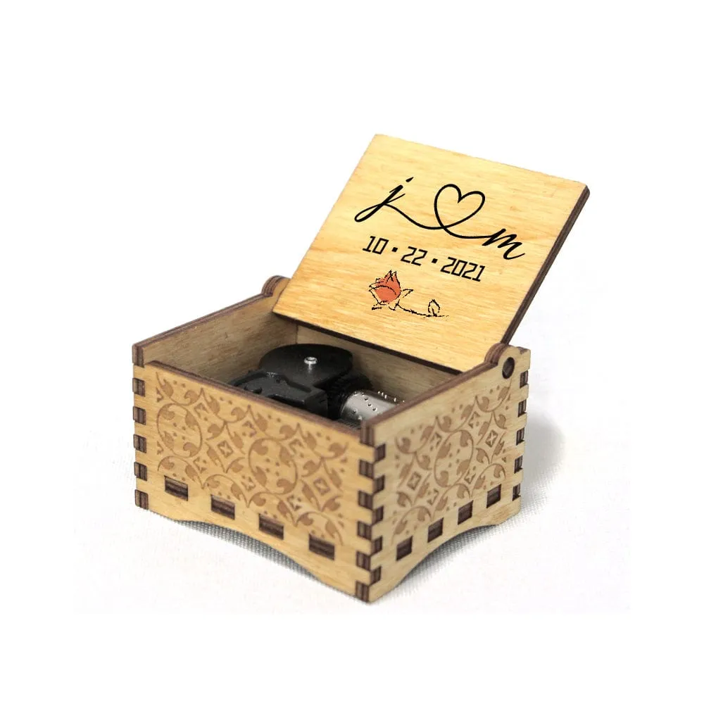 Custom Date Love Mom Wooden Music Box Put Your Text on Music Box