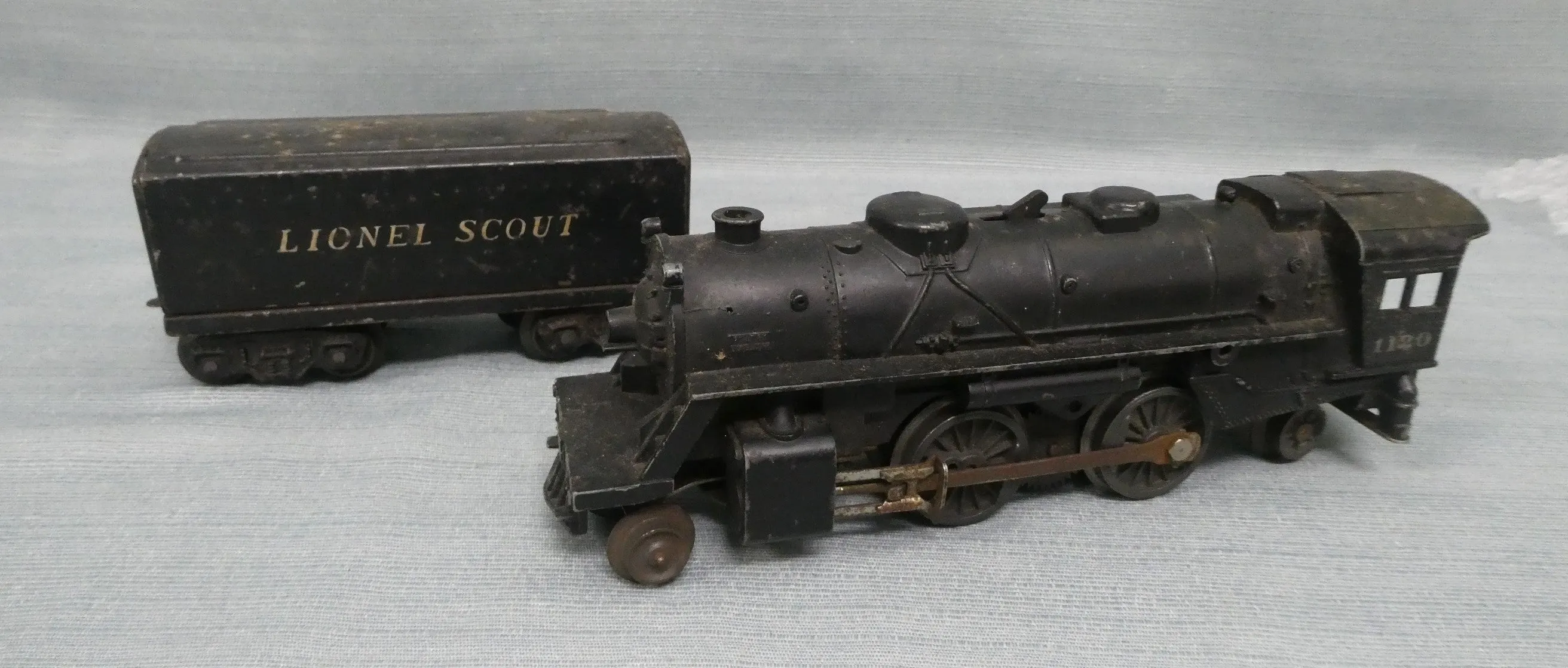 Vintage O Gauge Lionel Scout Engine and Coal Car - Untested