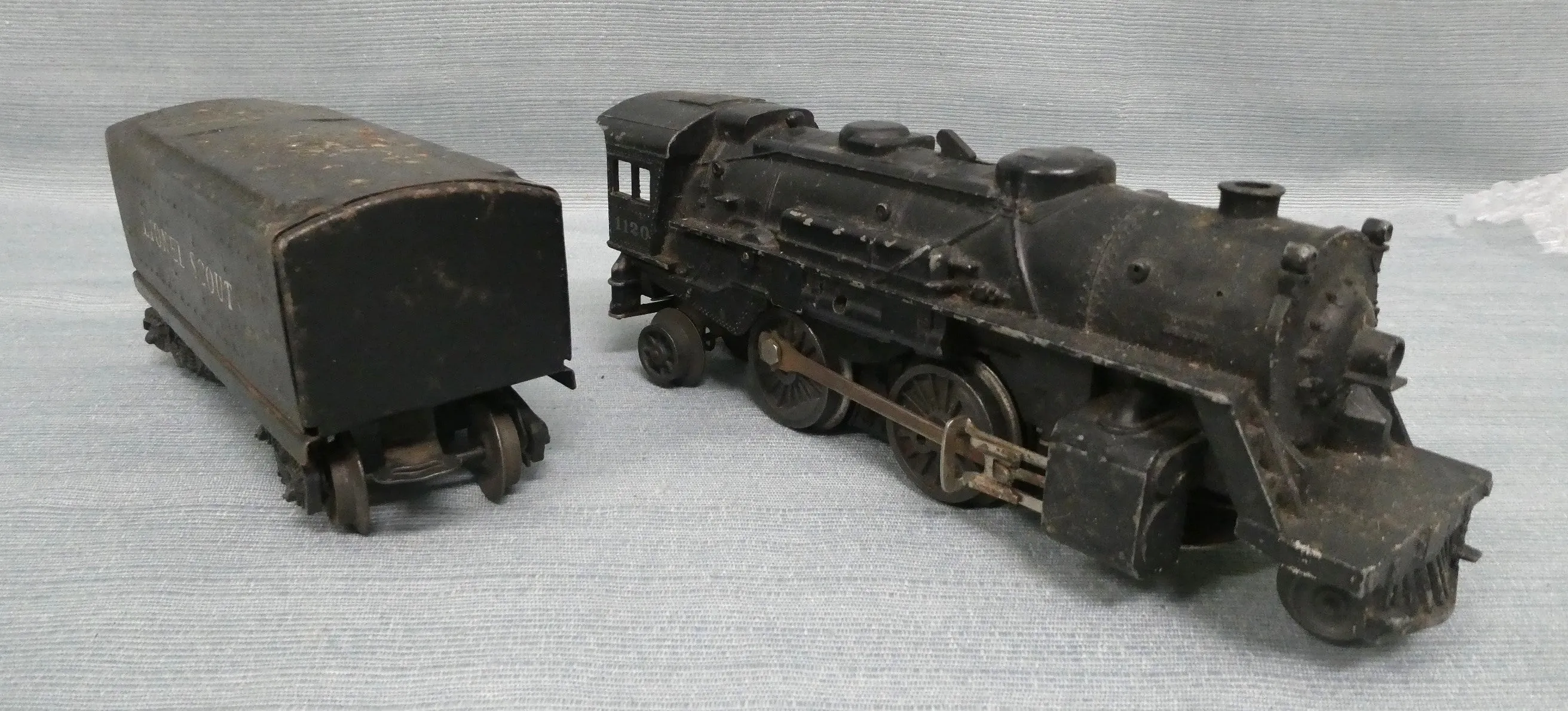 Vintage O Gauge Lionel Scout Engine and Coal Car - Untested